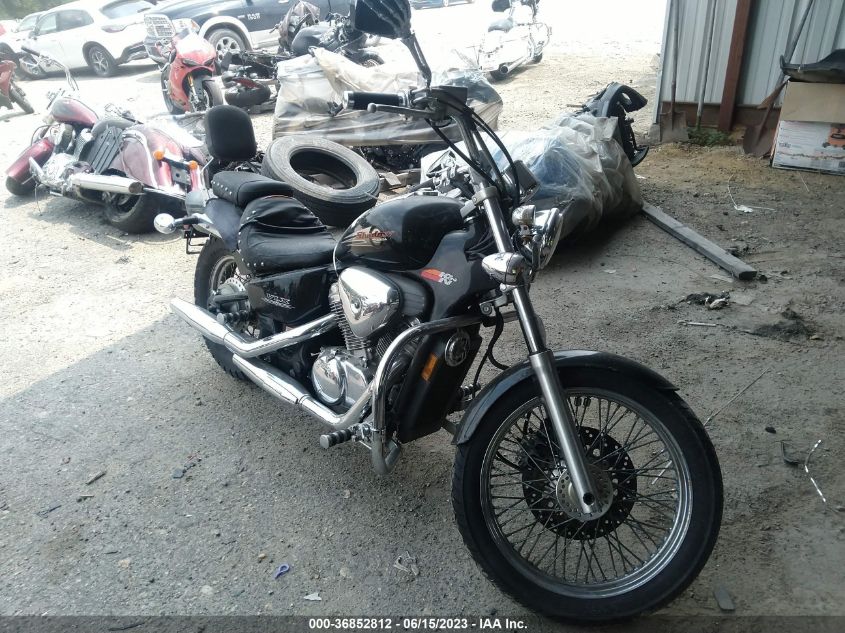 2002 HONDA VT600 CD - JH2PC21392M311245