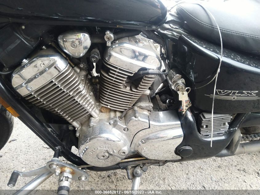 2002 HONDA VT600 CD JH2PC21392M311245