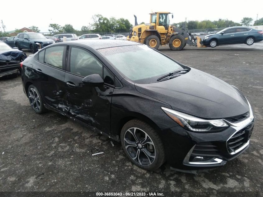 2019 CHEVROLET CRUZE LT - 1G1BE5SM0K7130211