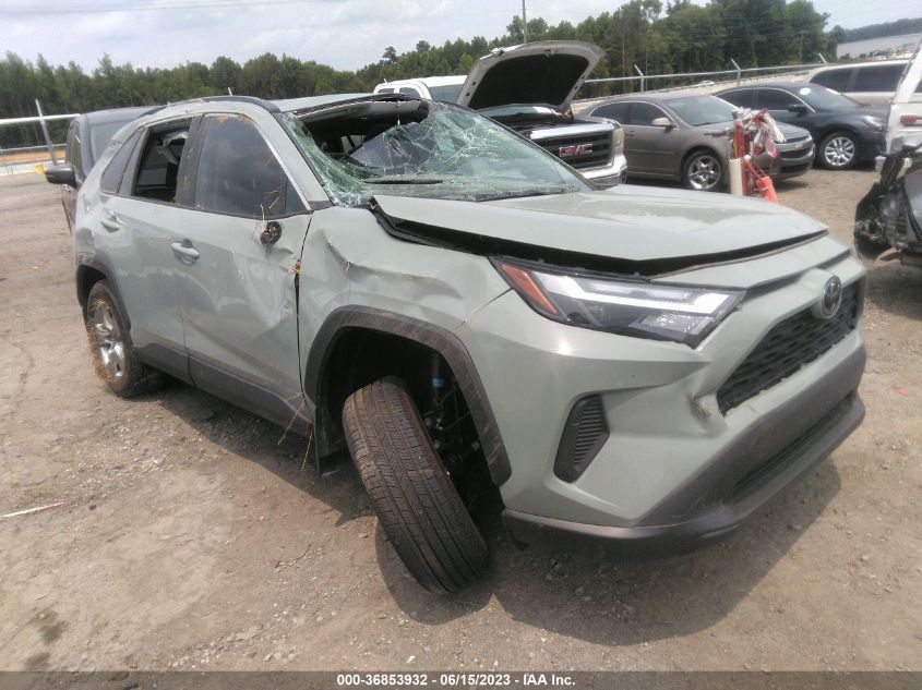 2022 TOYOTA RAV4 XLE/XLE PREMIUM - 2T3W1RFV4NW233445