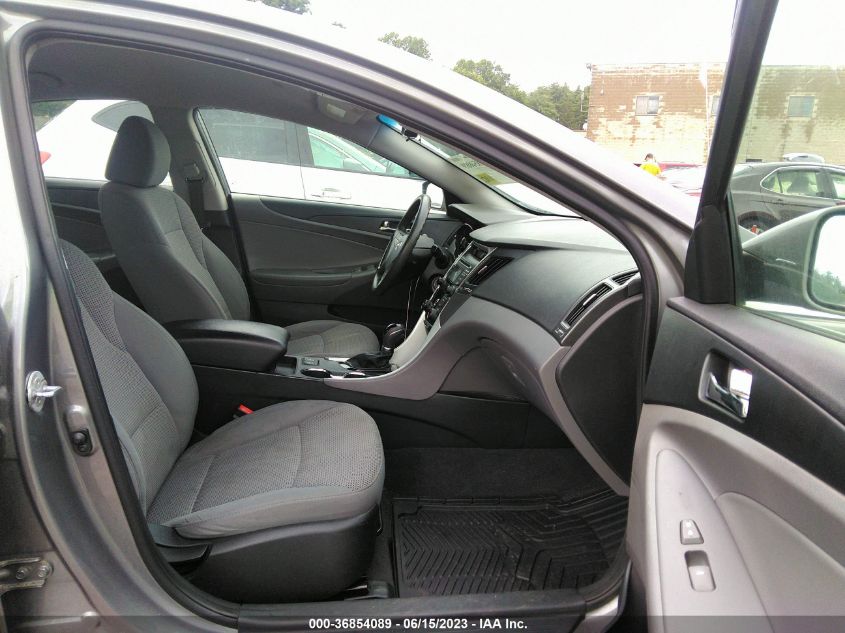 2013 HYUNDAI SONATA GLS - 5NPEB4ACXDH571178