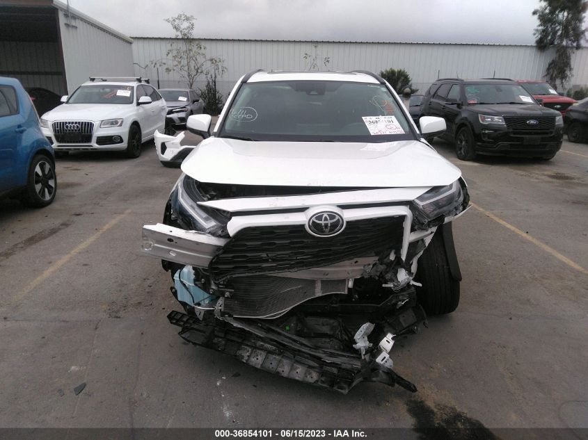 2022 TOYOTA RAV4 XLE/XLE PREMIUM - 2T3W1RFV5NC175931