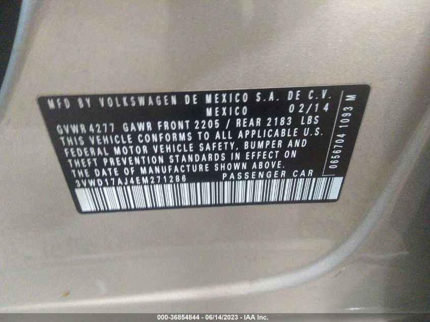 2014 VOLKSWAGEN JETTA SEDAN SE - 3VWD17AJ4EM271286