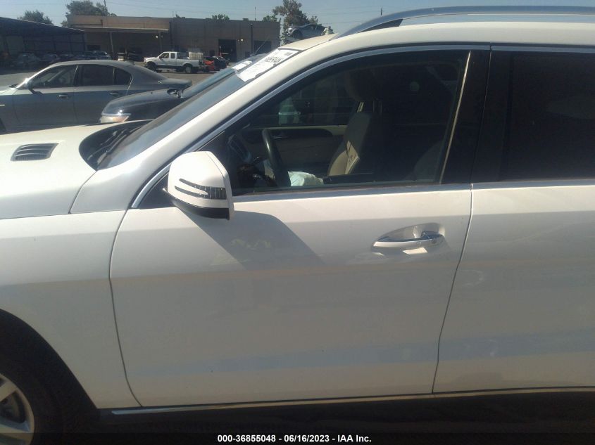 2016 MERCEDES-BENZ GL 4JGDF6EE6GA695026