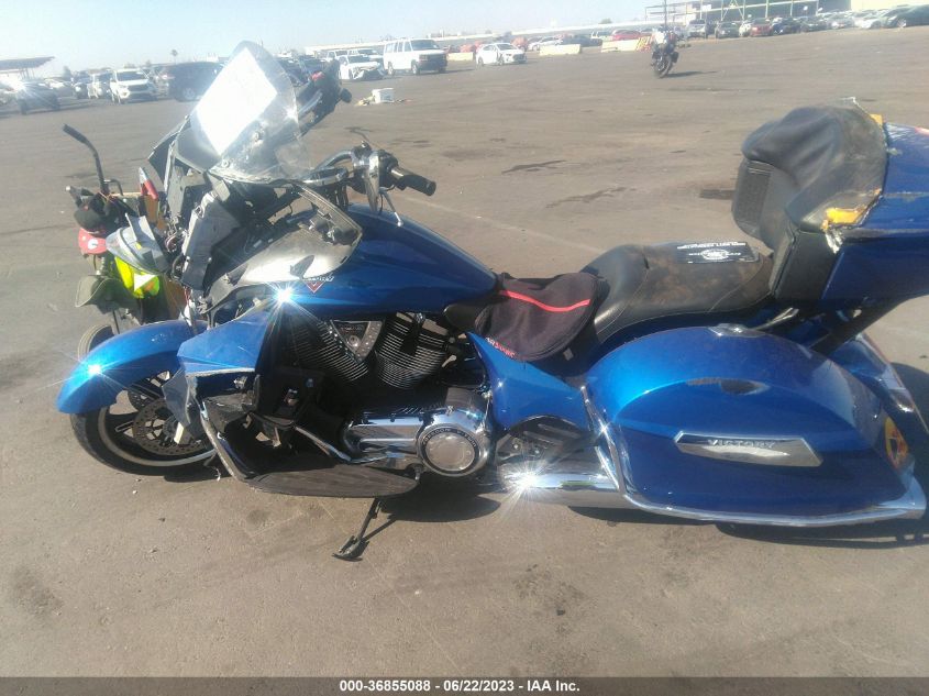 2017 VICTORY MOTORCYCLES CROSS COUNTRY TOUR 5VPXTAAA1H3058374