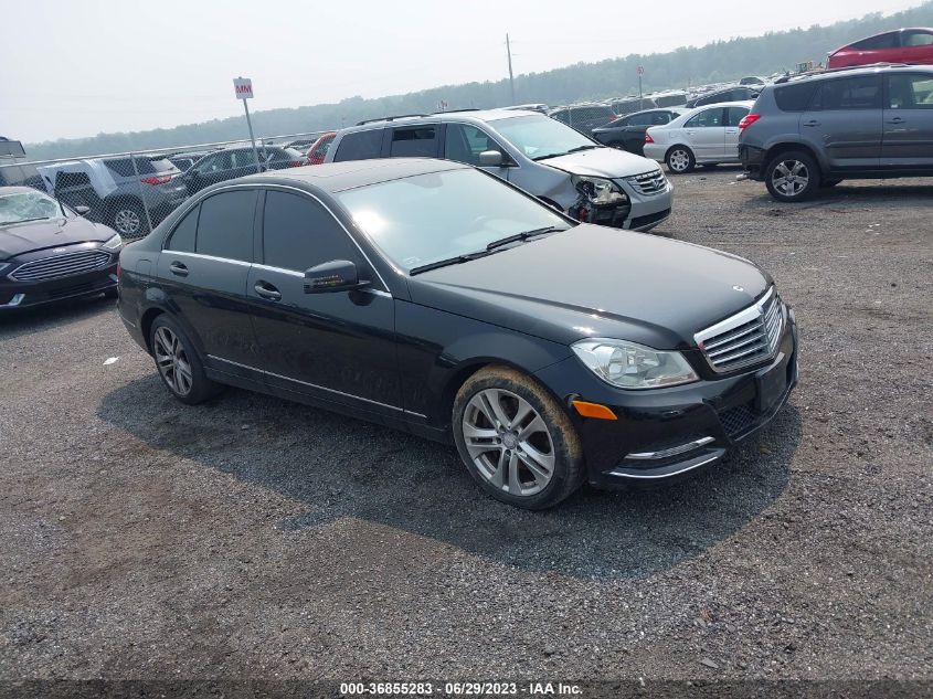 2013 MERCEDES-BENZ C-CLASS C 300 - WDDGF8AB4DR247363