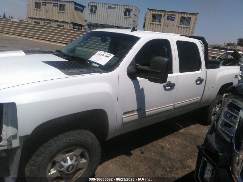 2013 CHEVROLET SILVERADO 2500HD LT - 1GC1KXC81DF114729