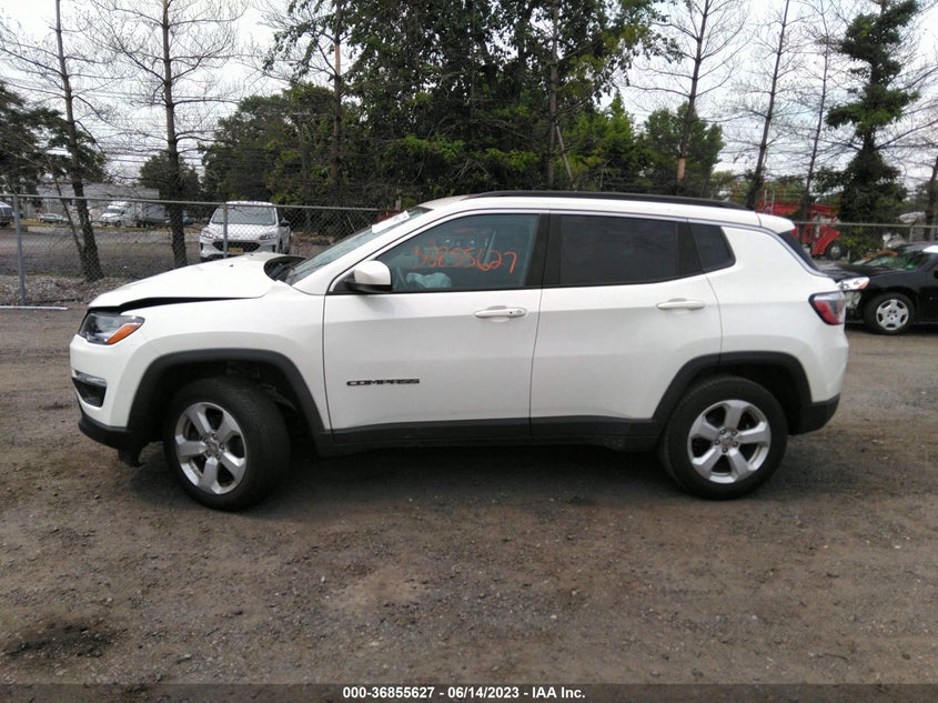 VIN 3C4NJDBB5JT282150 2018 JEEP COMPASS LATITUDE