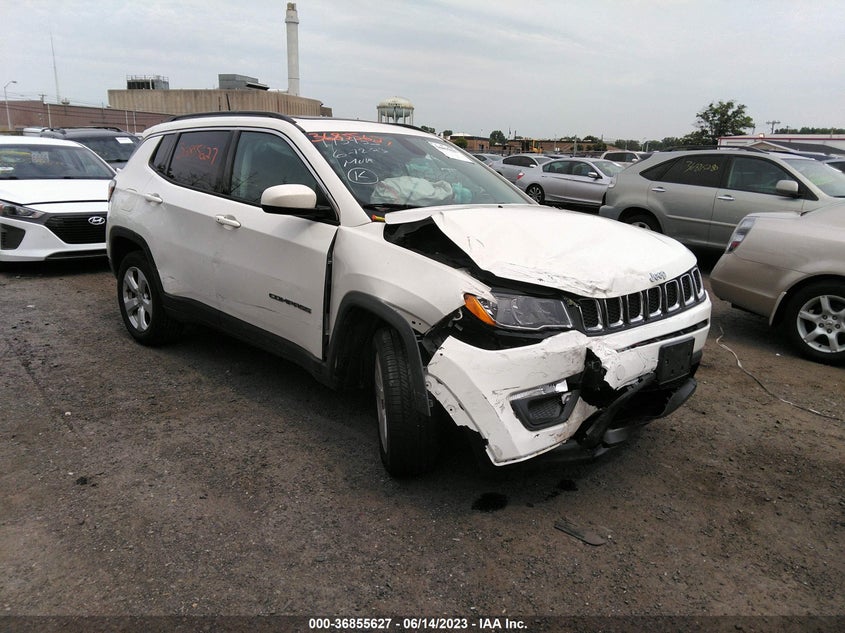 VIN 3C4NJDBB5JT282150 2018 JEEP COMPASS LATITUDE