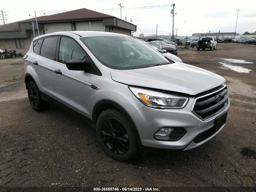 2017 FORD ESCAPE SE - 1FMCU0G98HUB75327