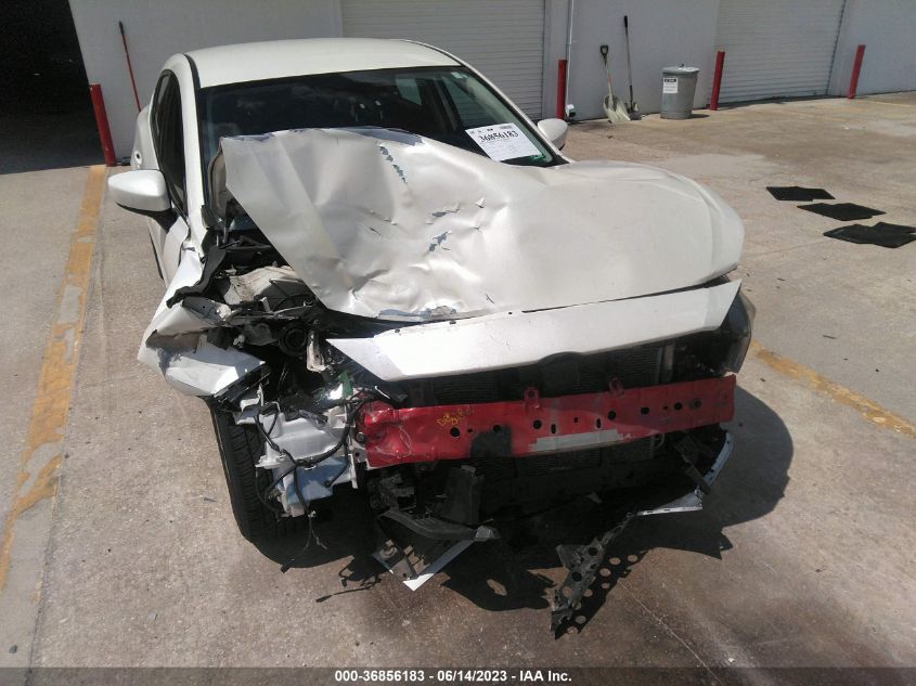 2015 MAZDA MAZDA3 I TOURING - 3MZBM1V7XFM203117