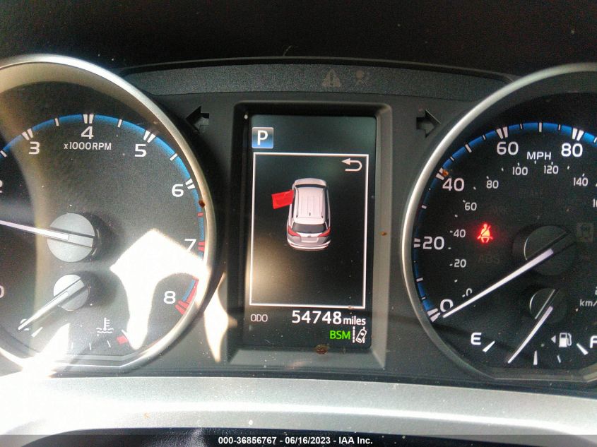 2018 TOYOTA RAV4 XLE/ADVENTURE - JTMRFREV3JD231838