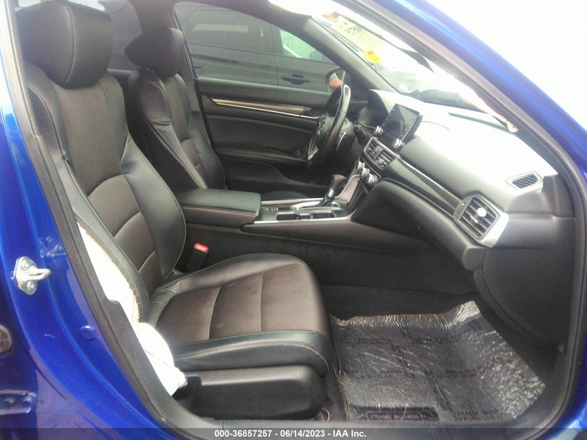 VIN 1HGCV1F36JA156949 2018 HONDA ACCORD SEDAN SPORT 1.5T