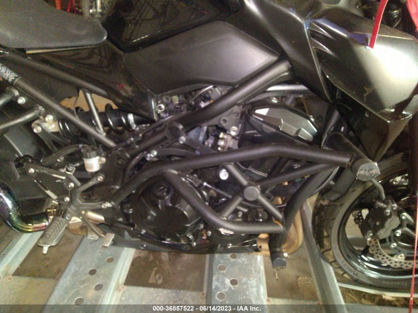 2022 KAWASAKI ZR900 F - ML5ZRDF11NDA54019