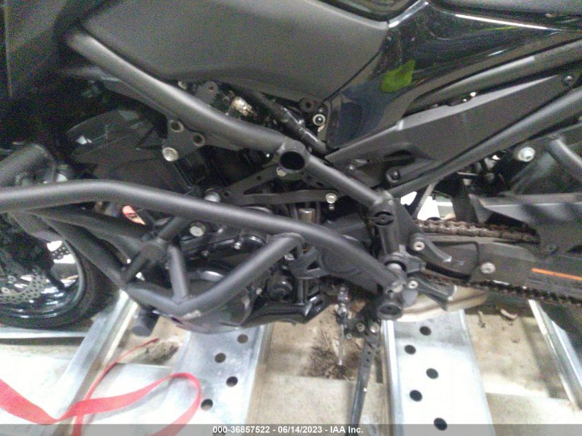 2022 KAWASAKI ZR900 F - ML5ZRDF11NDA54019