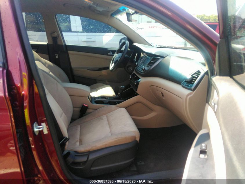 2017 HYUNDAI TUCSON SE - KM8J23A45HU341671