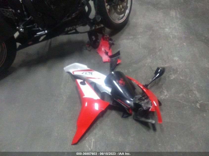 2009 HONDA CBR600 RR - JH2PC40409K201664