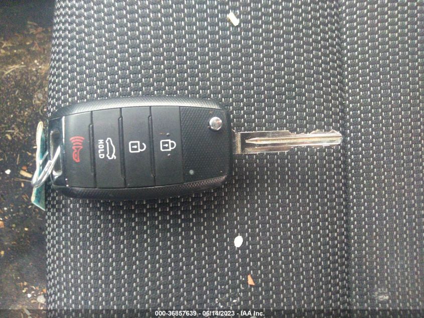 2017 KIA FORTE LX - 3KPFK4A72HE153554