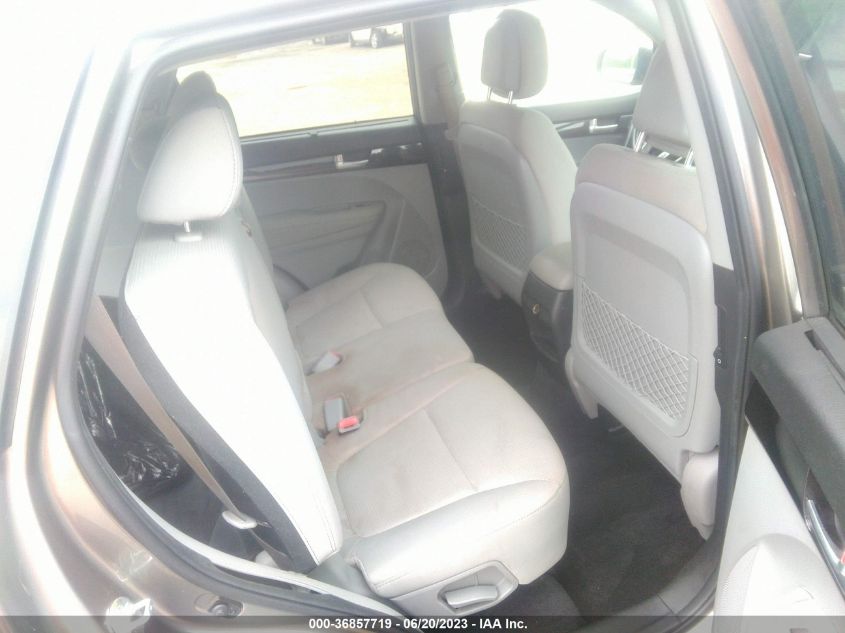 2014 KIA SORENTO LX - 5XYKT3A60EG548750