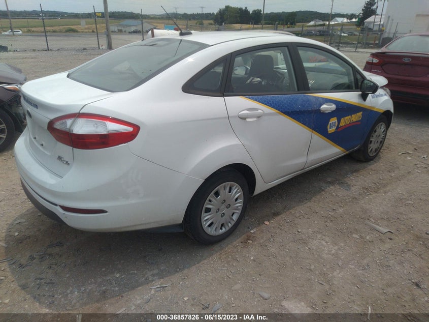 VIN 3FADP4AJ4JM103244 2018 FORD FIESTA S