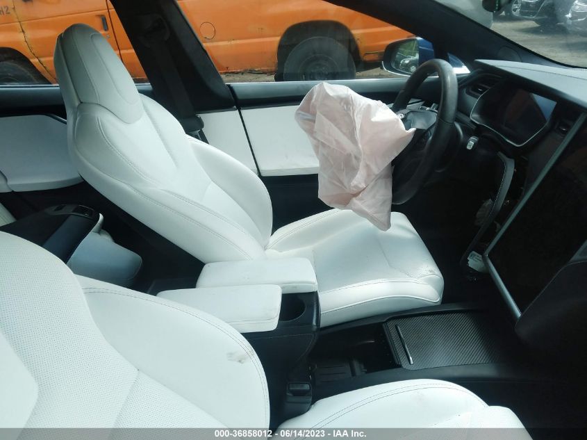 2018 TESLA MODEL S 75D/100D/P100D - 5YJSA1E40JF275023