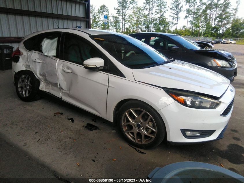 2015 FORD FOCUS SE - 1FADP3K28FL345643