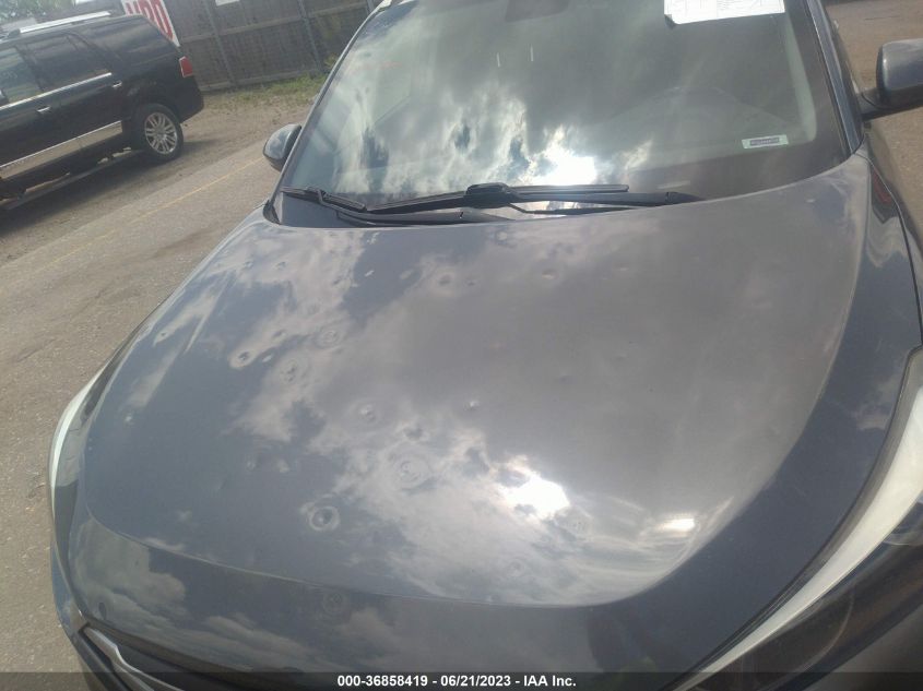 2017 HYUNDAI TUCSON LIMITED/SPORT AND ECO/SE - KM8J3CA2XHU464202