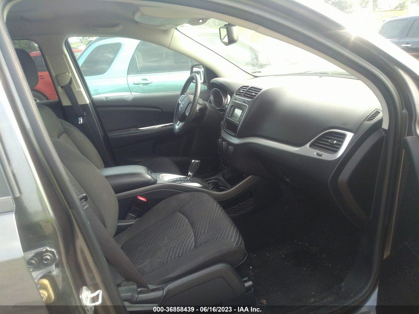 VIN 3C4PDDGG4HT521010 2017 DODGE JOURNEY CROSSROAD