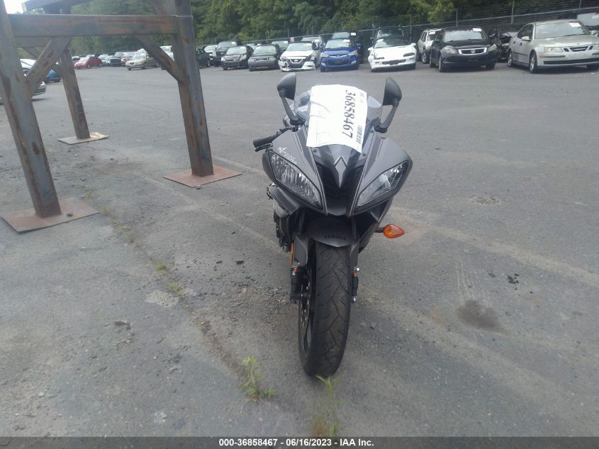 2016 YAMAHA YZFR6 JYARJ16E3GA034706