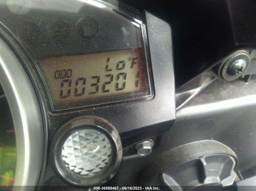 2016 YAMAHA YZFR6 JYARJ16E3GA034706