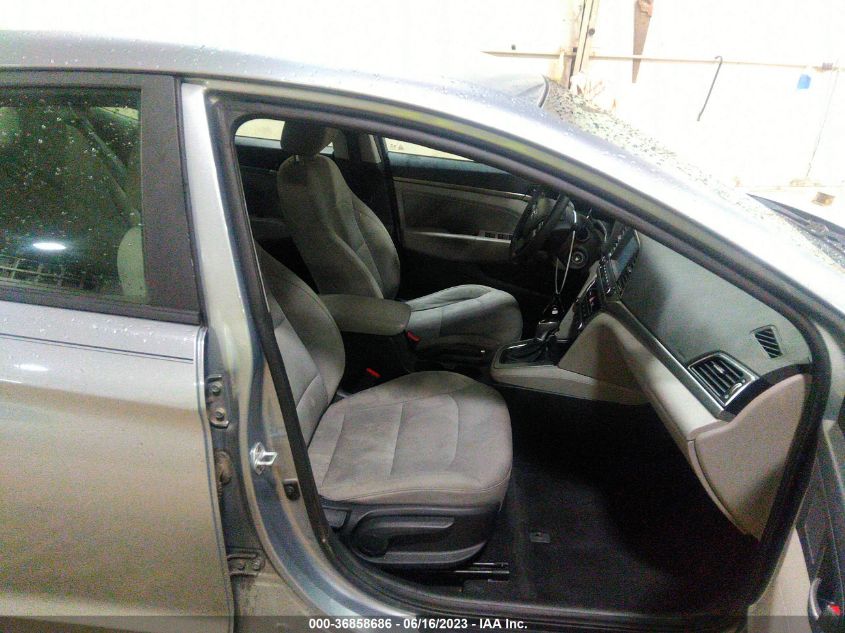 2017 HYUNDAI ELANTRA SE - 5NPD84LF6HH003792