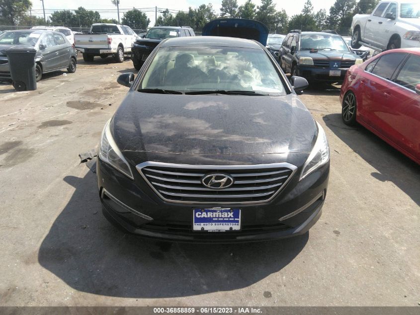 2015 HYUNDAI SONATA 2.4L SE - 5NPE24AF3FH157267