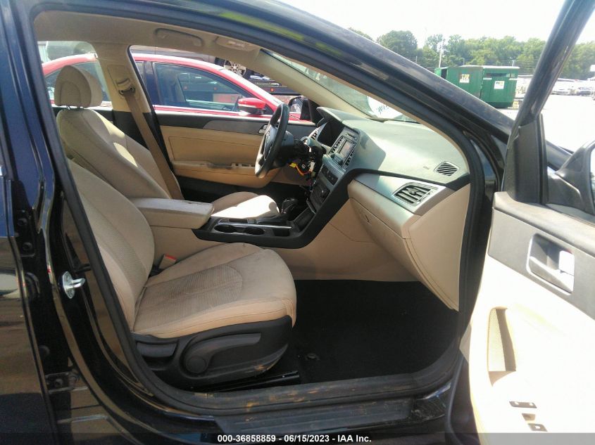 2015 HYUNDAI SONATA 2.4L SE - 5NPE24AF3FH157267