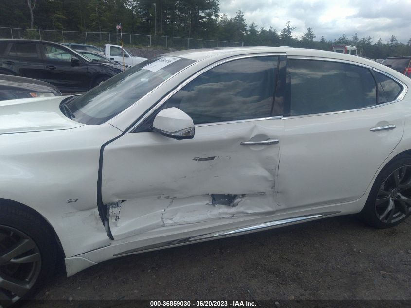 2018 INFINITI Q70L 3.7 LUXE JN1BY1PR6JM370555