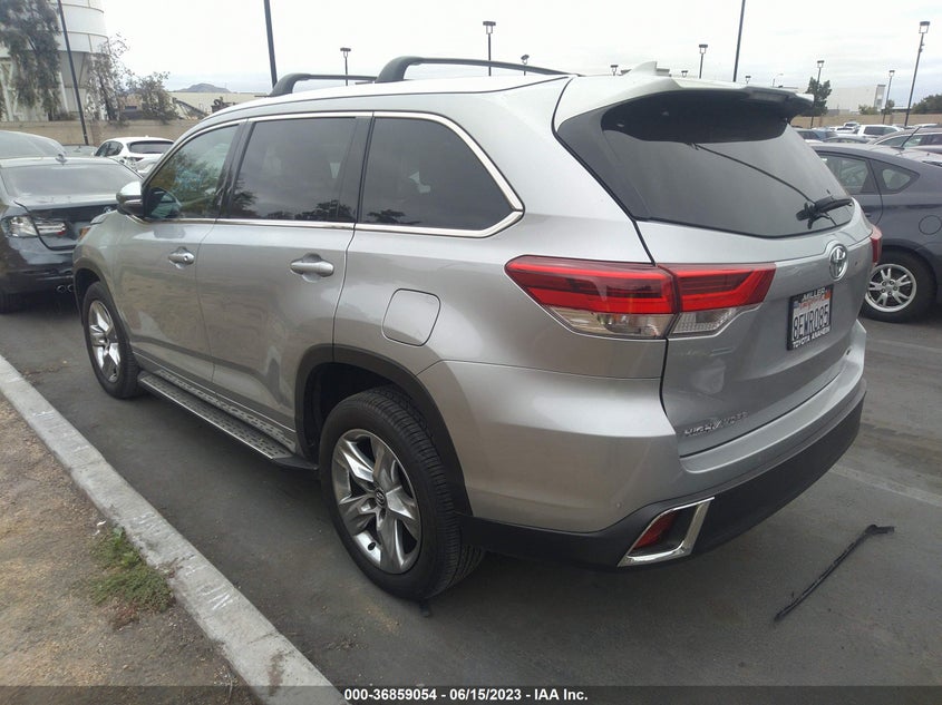 VIN 5TDYZRFHXJS277439 2018 TOYOTA HIGHLANDER LIMITED