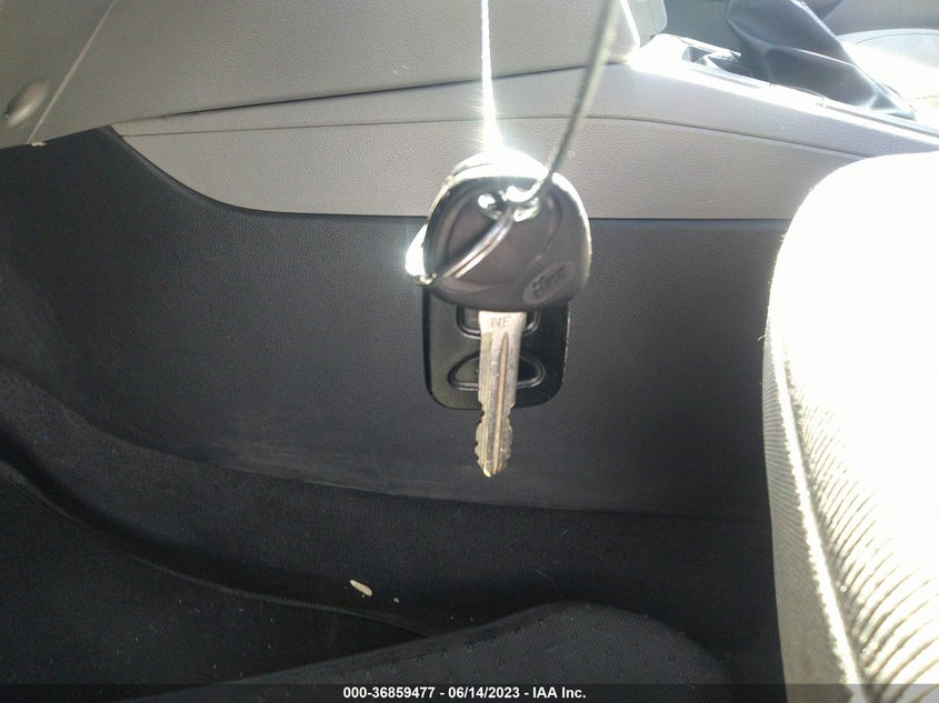 VIN KMHD74LF5HU207102 2017 HYUNDAI ELANTRA SE