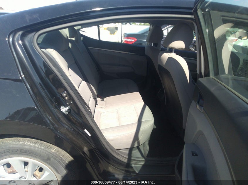 VIN KMHD74LF5HU207102 2017 HYUNDAI ELANTRA SE