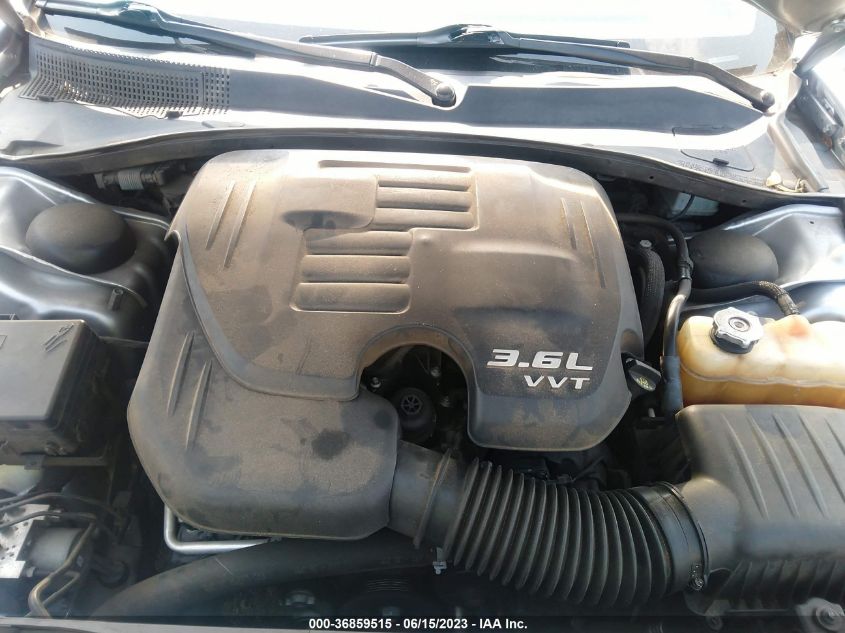 2018 CHRYSLER 300 LIMITED - 2C3CCAEG5JH277910