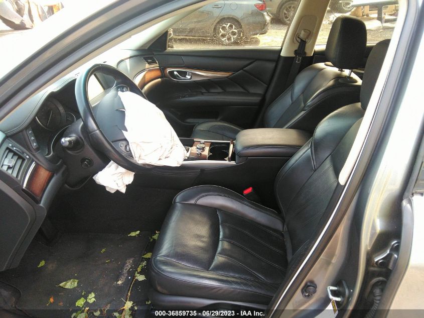2015 INFINITI Q70 JN1BY1ARXFM561735
