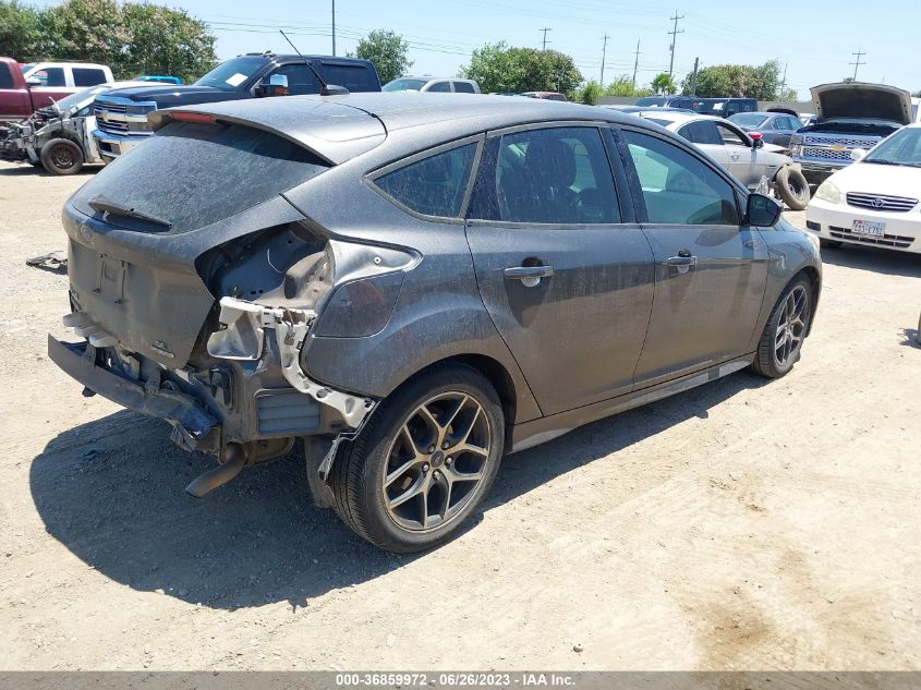 2016 FORD FOCUS SE - 1FADP3K26GL229844