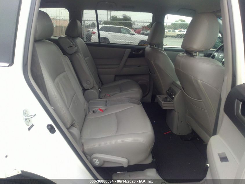 2013 TOYOTA HIGHLANDER - 5TDZA3EH1DS038411
