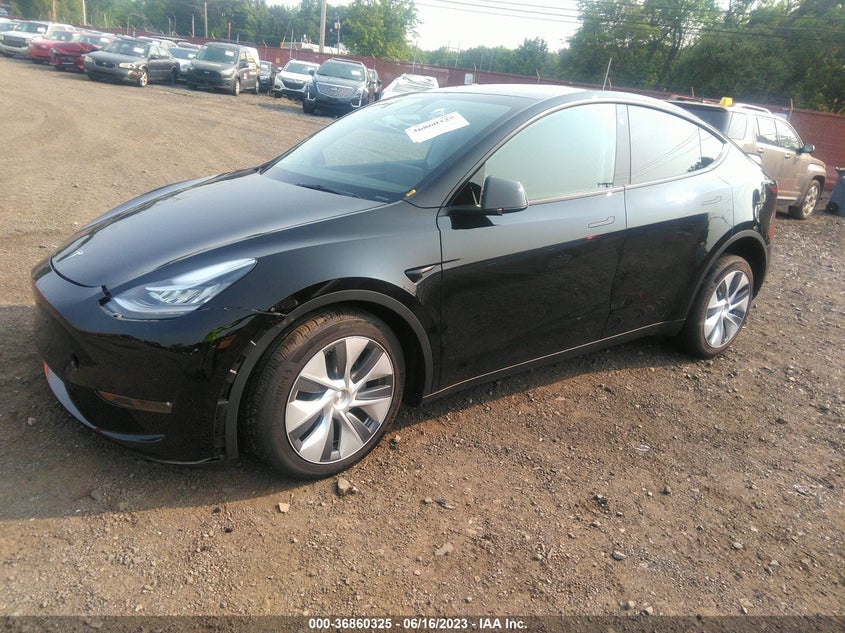 VIN 7SAYGDEE3PA082697 2023 TESLA MODEL Y LONG RANGE