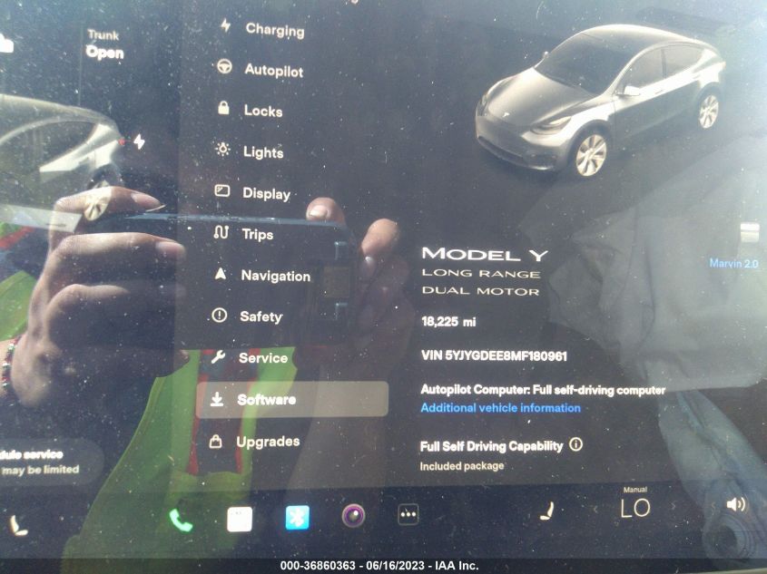 5YJYGDEE8MF180961 Tesla Model Y LONG RANGE 7