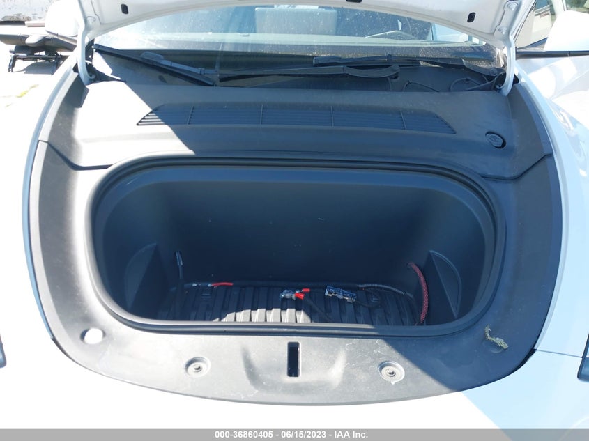 VIN 7SAYGDEE1NF324158 2022 TESLA MODEL Y LONG RANGE
