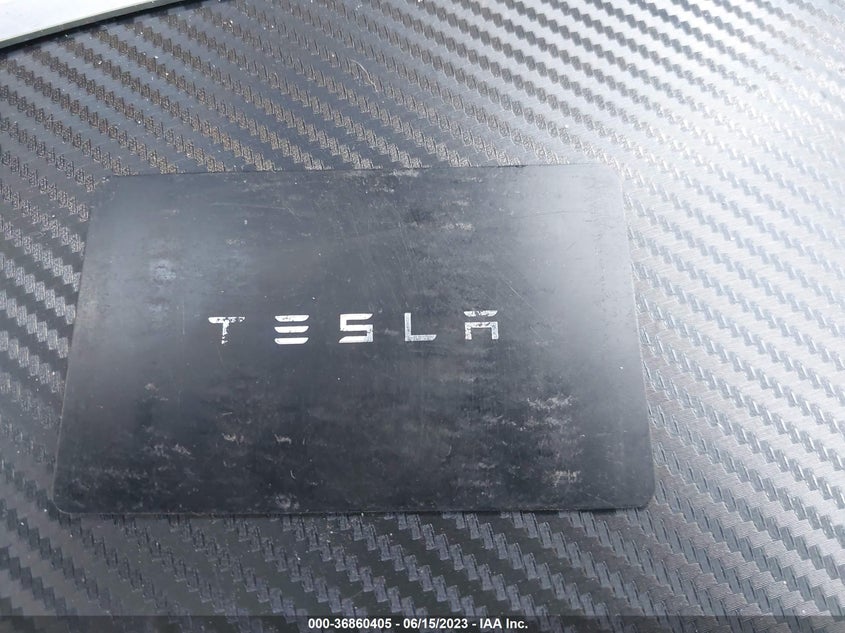 VIN 7SAYGDEE1NF324158 2022 TESLA MODEL Y LONG RANGE