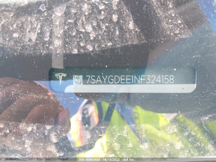 VIN 7SAYGDEE1NF324158 2022 TESLA MODEL Y LONG RANGE