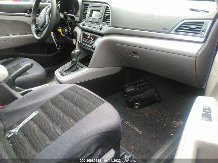 VIN 5NPD74LF2JH282232 2018 HYUNDAI ELANTRA SE