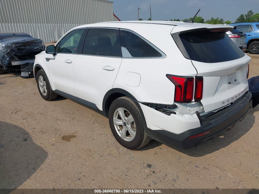 VIN 5XYRG4LC8NG079015 2022 KIA SORENTO LX