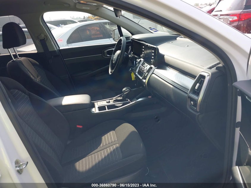 VIN 5XYRG4LC8NG079015 2022 KIA SORENTO LX