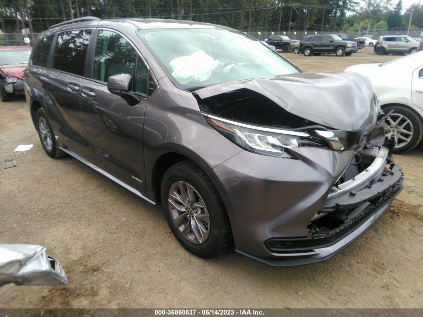 2021 TOYOTA SIENNA LE - 5TDKRKEC3MS066459